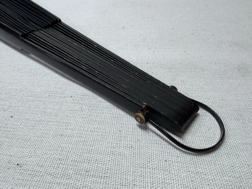 Abanicos de mano de plumas rojas y azules de celuloide imitación caparazón de tortuga vintage y Mardi Gras Foto 4 de 4