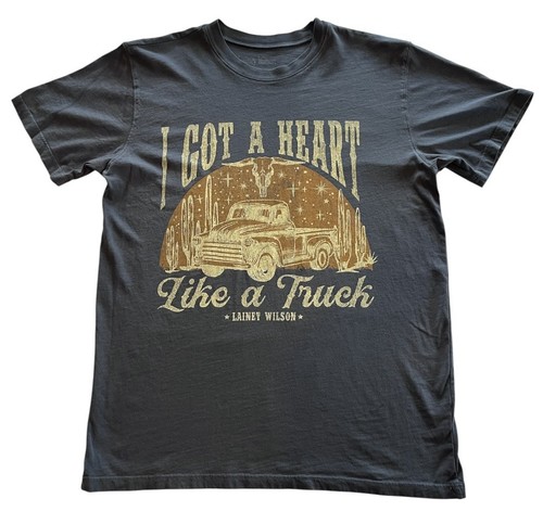 Lainey Wilson Heart Like A Truck Smoke Womens M Adult T-Shirt Women’s Medium