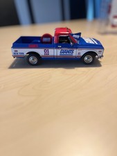 Danbury Mint 1972 Chevy Cheyenne NY Giants Tailgate 1:24 w/ Box  Acc