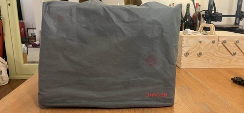singer heavy duty sewing machine used - Picture 2 of 4