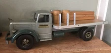 VINTAGE SMITH MILLER L MACK PRESSED STEEL TOY FLAT BED TRUCK GREEN TWO TONE