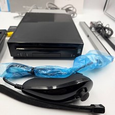 Nintendo Wii Console Black System Bundle / Controller with nunchuck no games