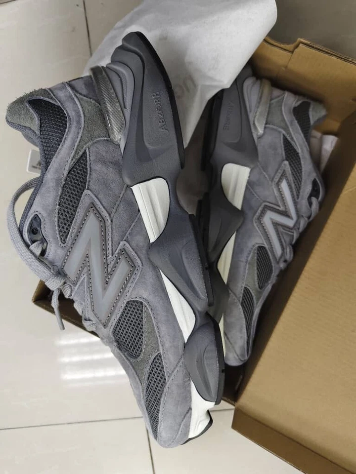 New Balance U9060YF1 EUA tamanho 12 cor cinza - Imagem 2 de 4