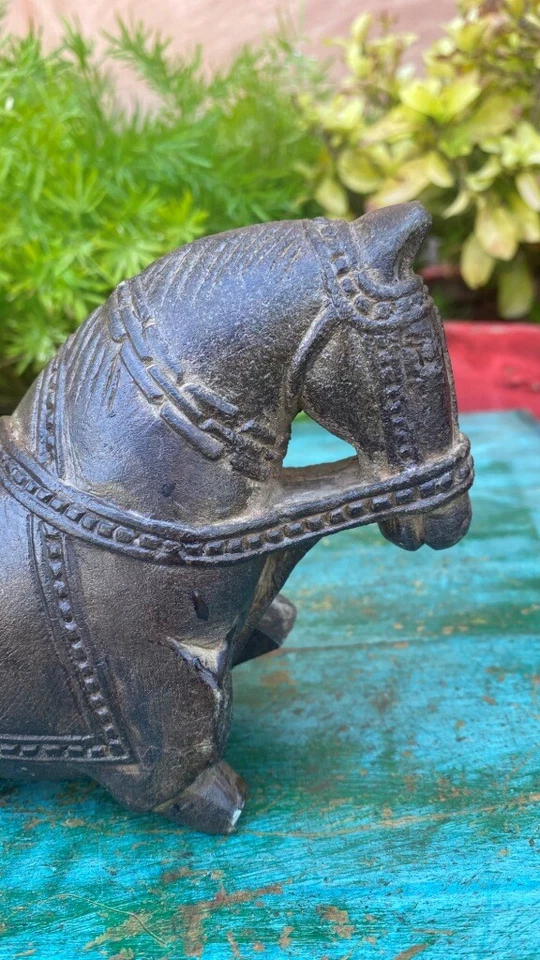  Antigua figura de soporte lateral de puerta de estatua de caballo tallada a mano de piedra negra rara  Foto 3 de 4