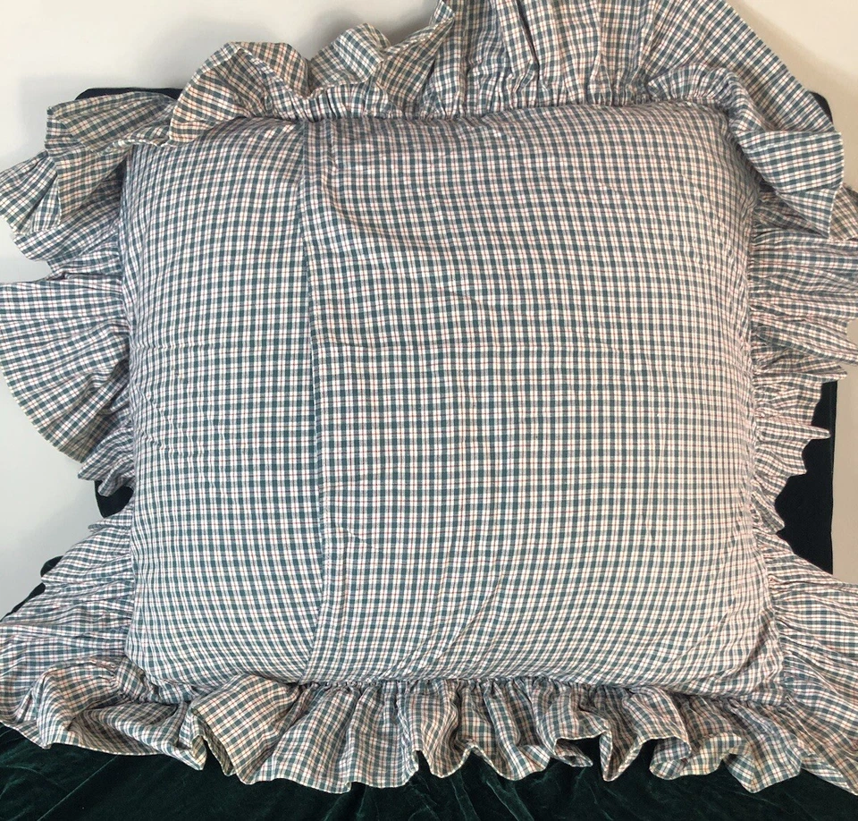 Juego De Colección De Fundas De Almohada Con Volantes Grandes Rojas, Verdes y Marfil Juego De 2, 24 x 24 Foto 2 de 4