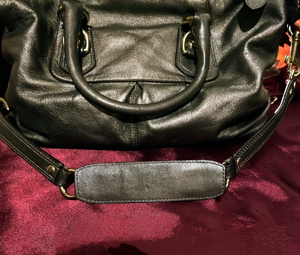 Bolso de Mano Cartera COACH Ashley Perforado Metálico Gris/Plateado Cuero Y2K Foto 2 de 4