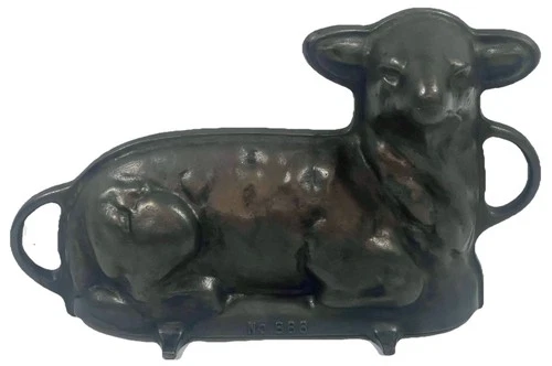 Vintage 2 PC. Griswold Cast Iron Lamb Cake Mold # 866 (921,922)