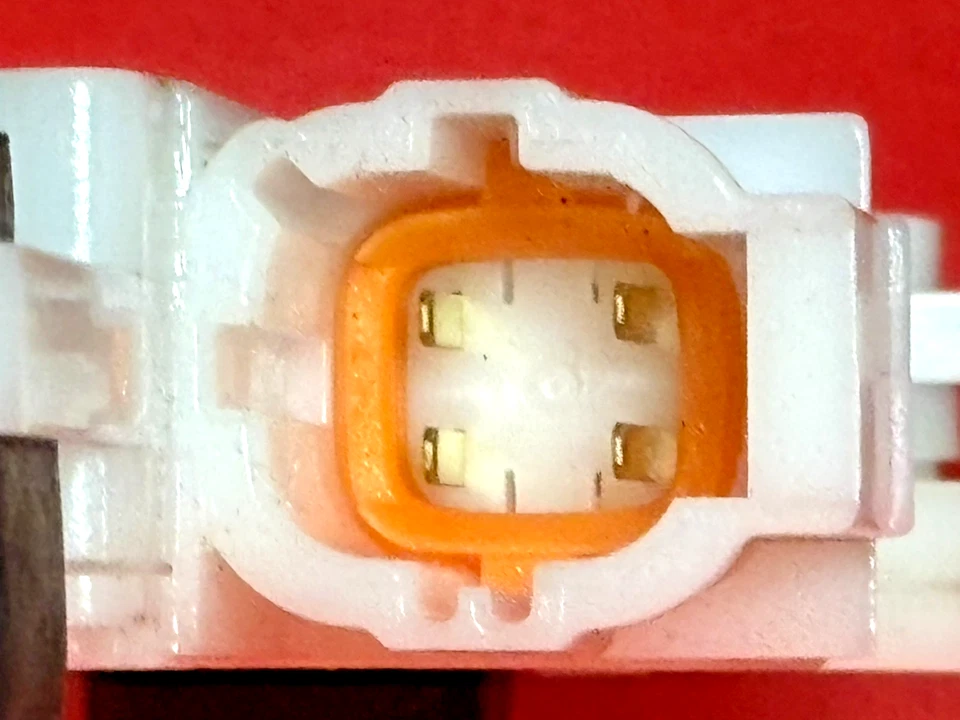 Door Lock Actuator Motor DLA243 for 96-02 Isuzu Trooper Rear Left 8-97128-324 - Image 4 of 4