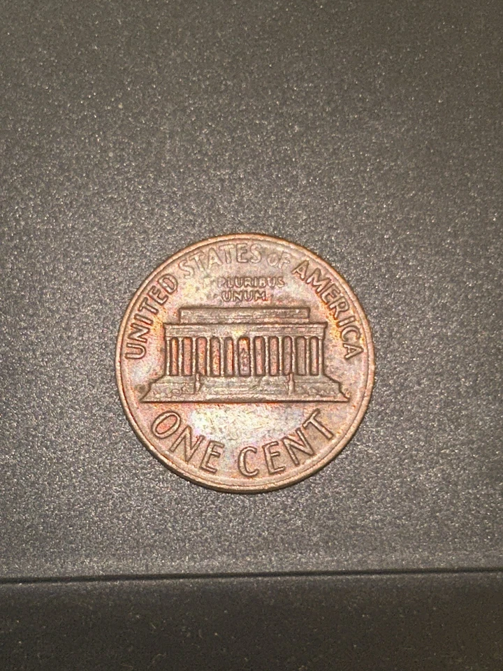 1972-D Lincoln Memorial Penny Cent Coin, Error -  L In Liberty Not Printed   - Image 3 of 4