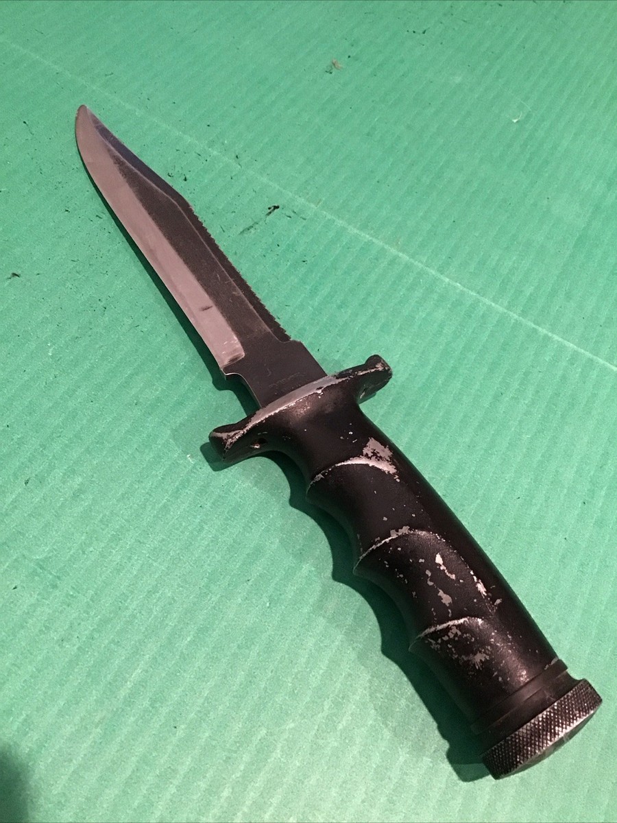 Vintage Valor Japan 599 Stainless Sawback Bowie Knife Survival Kit