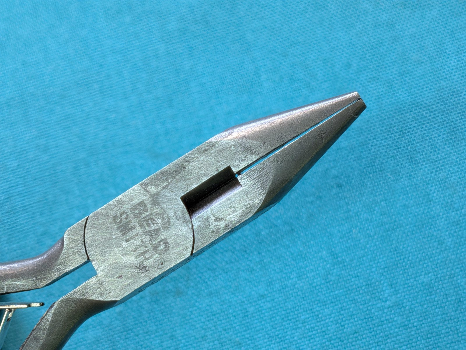 BEAD SMITH 5" Chain Nose Pliers w/ Cutter-Cushion Grip-Smooth Jaws-Spring Loaded