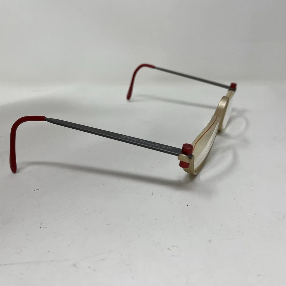 ÓCULOS GAIL SPENCE NO ONE OURO PRATA DN90 - Imagem 4 de 4