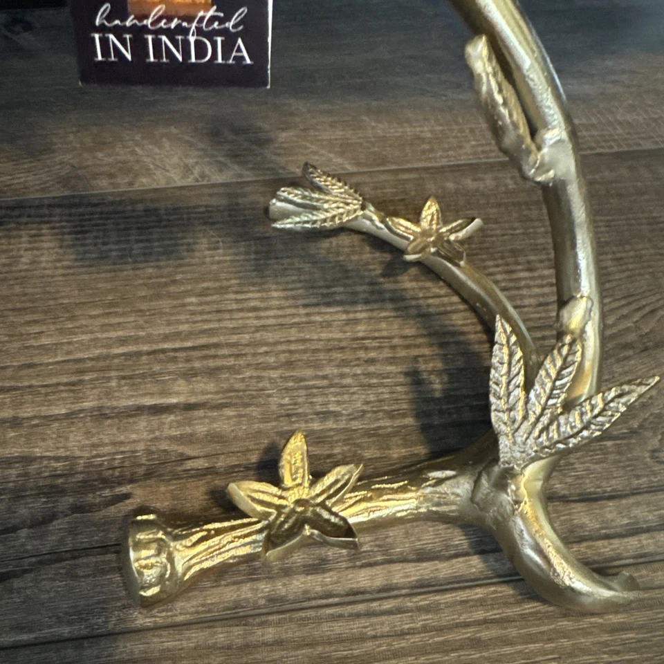 Candelabro dorado figurativo pájaros florales en árbol hecho en India Foto 4 de 4