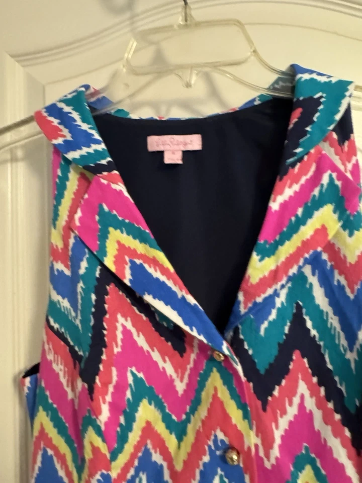Vestido De Colección LillyPulitzer Talla 6 Chevron Chal Cuello Cintura Camisa Forrado Botón Coser Foto 2 de 4