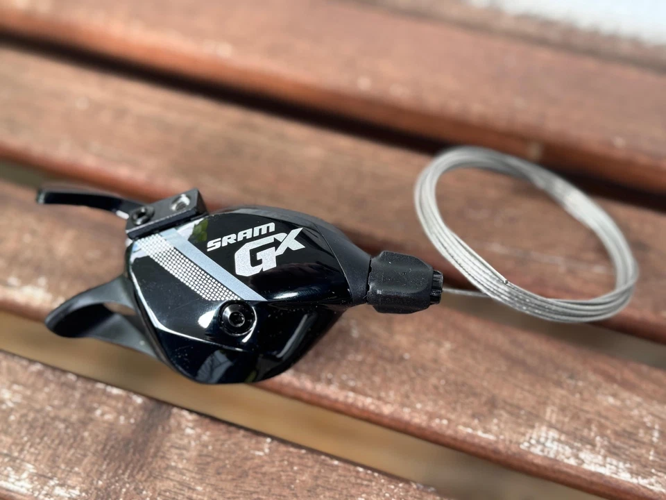 NEU SRAM GX 1x oder 2x10 fach Schalthebel Trigger RECHTS + Klemme