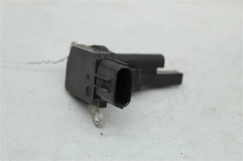 Sensor de flujo de aire de masa medidor MAF CT200H ES300H ES350 GS350 GS450H 09-16 1041954 Foto 2 de 3