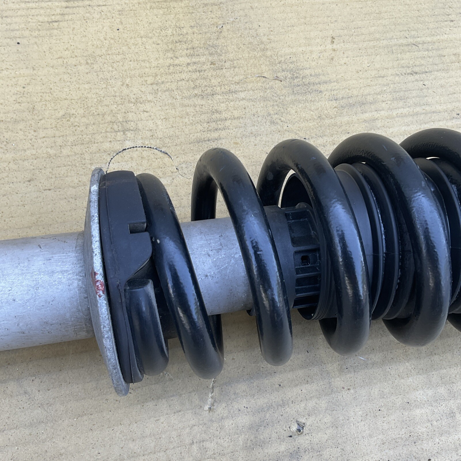 MASERATI QUATTROPORTE FRONT LEFT DRIVER SIDE SHOCK STRUT ABSORBER OEM 14-21