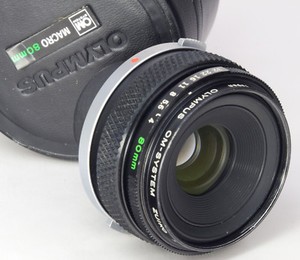OLYMPUS OM Macro 80mm F4 + Case