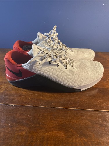 nike metcon 5 banned