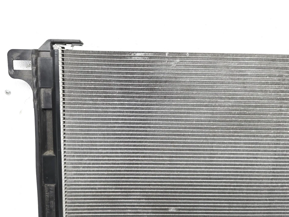 Condensador de aire acondicionado Mercedes-Benz C250 2012-2015 aire acondicionado 204-500-06-54 Foto 4 de 4