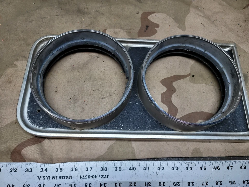 70 Mercury Meteor Monterey Head Light Bisel Cromo LH RH Parrilla OEM  Foto 3 de 4