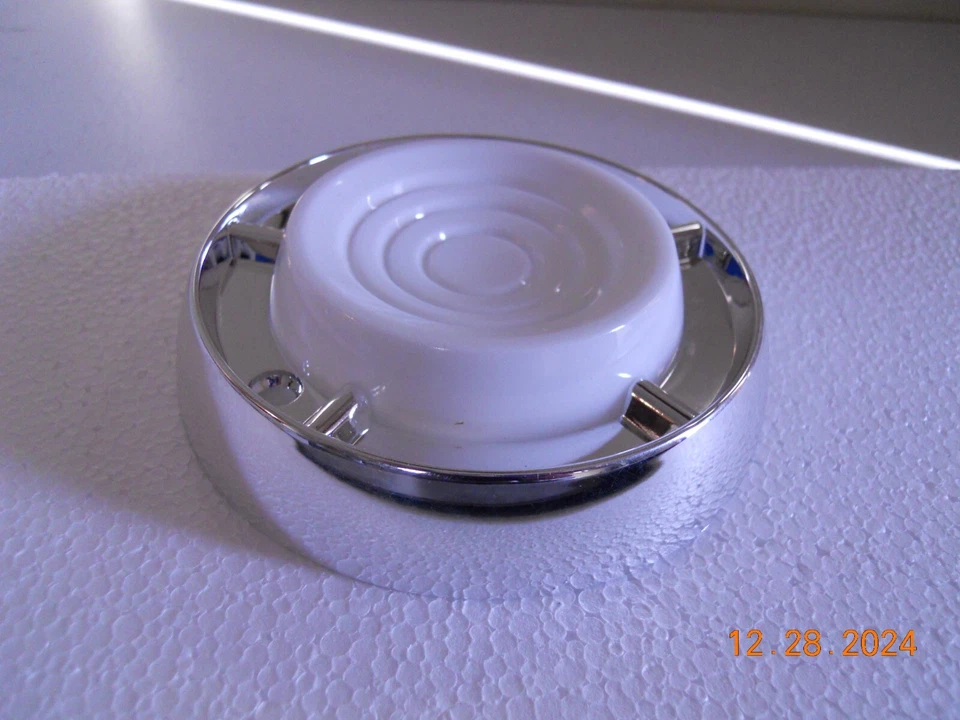 Novo 1961 a 1965 Ford Falcon Comet Mustang cúpula lente de luz e moldura Sprint + - Imagem 2 de 4