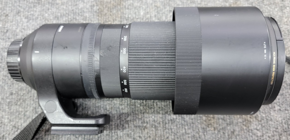 Sigma SPORTS 150-600mm f5-6.3 DG Nikon SLR Mount Lens W/ Tripod