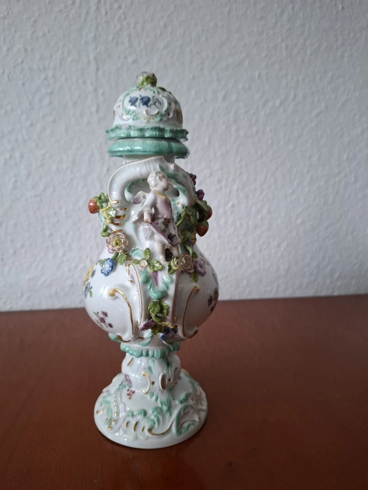Meissen -Frühe Figürliche Potpourrivase mit Blumen u. Früchte um 1750-60 / Nr.1 - Bild 4 von 4