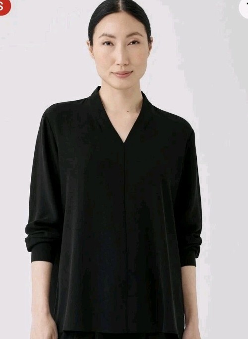 NEW EILEEN FISHER Women S Black Silk Georgette V-Neck Top Long Button Sleeve
