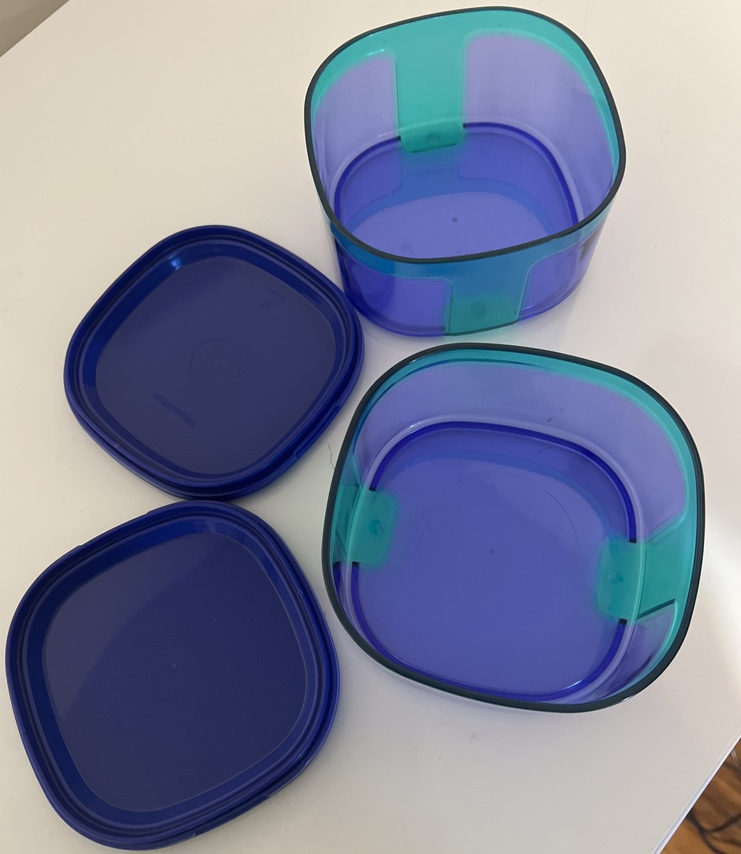 2 - TUPPERWARE CLEAR BLUE ACRYLIC SQUARE STACKABLE 2 - TUPPERWARE CLEAR BLUE ACRYLIC SQUARE STACKABLE