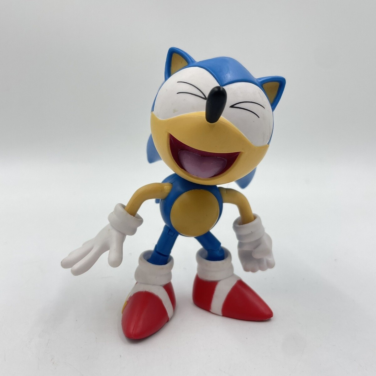 Sonic Laughing 30th Anniversary Sonic the Hedgehog Figure 4