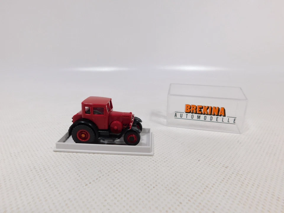 Brekina H0 1:87 6737 Model Bulldog Tractor Shovel Lanz Mint Box #EC199-0.5 - Image 2 of 4