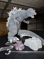 18  X-plus Gigantic Series Godzilla 2001 Ric  Heart xplus - Mothra Vs Ghidorah
