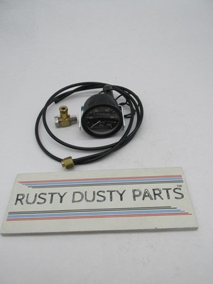 L.P Williams 2.25'' Oil Pressure Gauge & Line