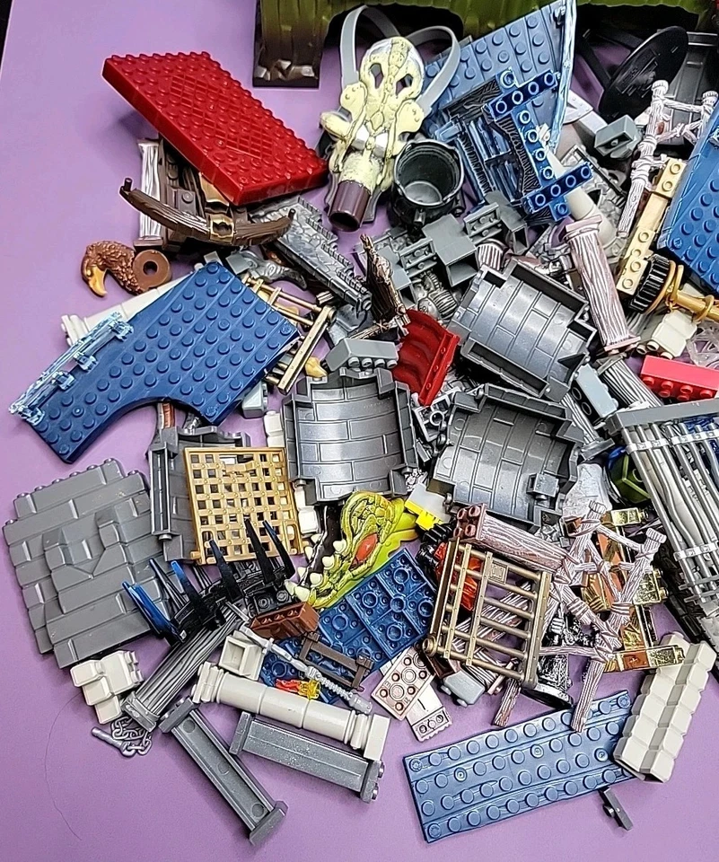 Lot of Mega Bloks Dragons Pirates From 3 Different Sets. 96001, 9889 & 9879. - Image 3 of 4