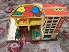 Vintage Fisher Price 1970s  Parking Ramp Service Center Garage 930