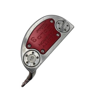 Putter Scotty Cameron Studio Style Newport sur Rue du Golf