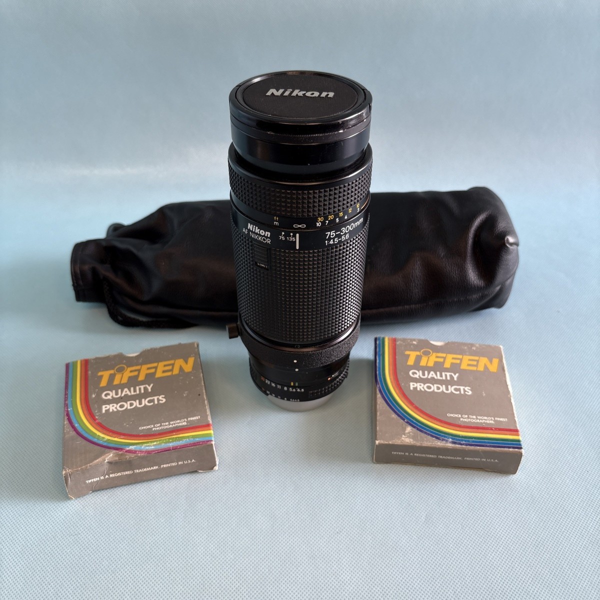 Nikon Telephoto Zoom Lens AF Nikkor 75-300mm f/4.5-5.6 w