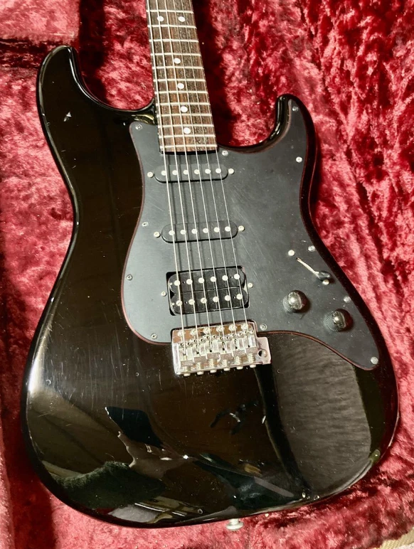 Used 80s?Tokai Super Edition MIJ HSS Stratocaster All Black 3.5kg