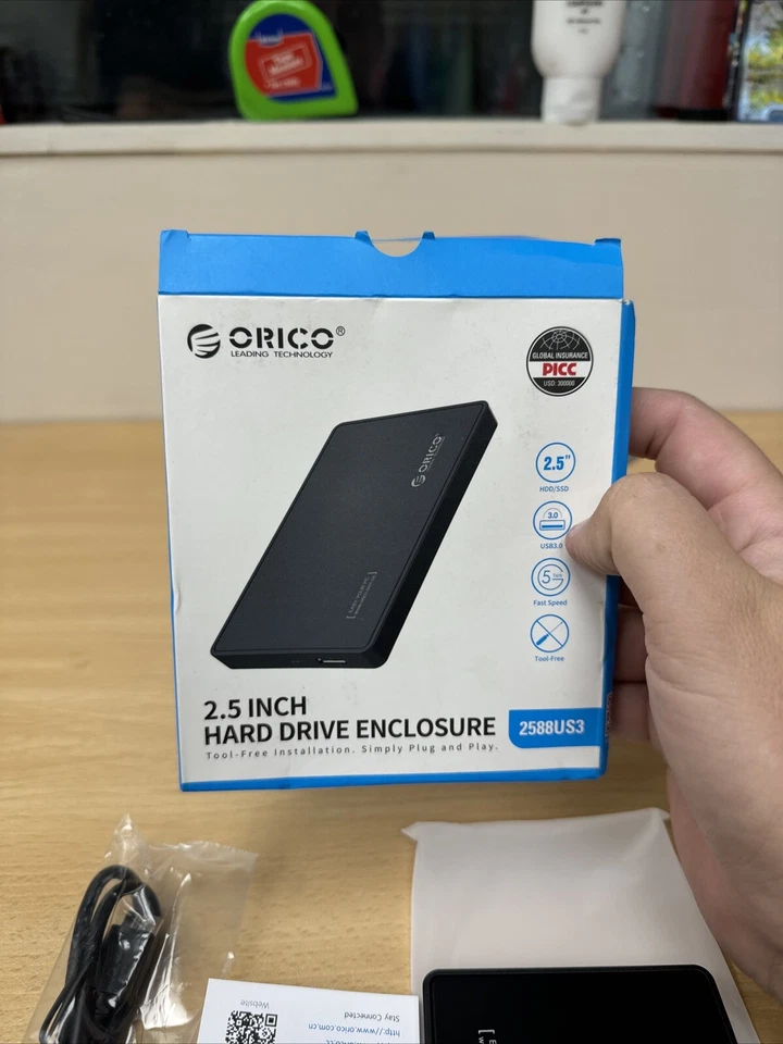 ORICO USB 3.0 External Hard Drive Enclosure Case For 2.5" Inch SATA lll HDD/SSD - Image 2 of 4