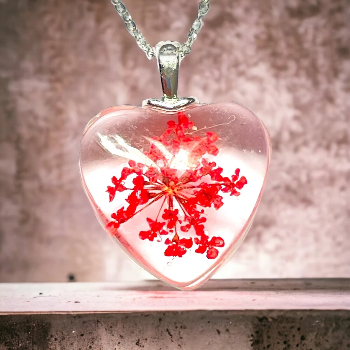 Beautiful outlet heart necklace