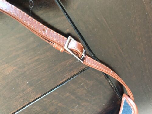 LEICA Leather camera case - adjustable shoulder strap for Varilux digital camera - Picture 7 of 8
