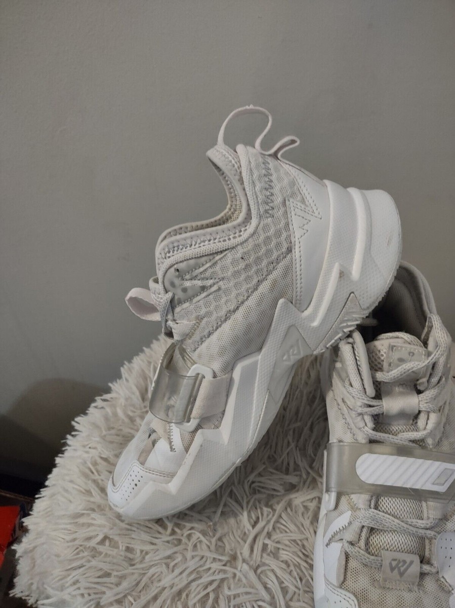 Nike Jordan Russell Westbrook Why Not Zer0.3 Triple White Size 7Y