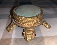 Vintage essuie plume ou humidificateur timbre statuette tortue England