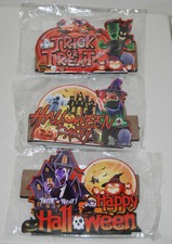 New 3 Pack Halloween Stand-Up 8"x6" Decor Signs wtih 3D Bat Wall Decor