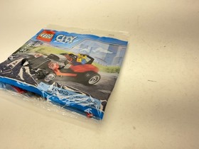 LEGO CITY Hot Rod 30354 Roadster Ages 5-12 38 Pcs New