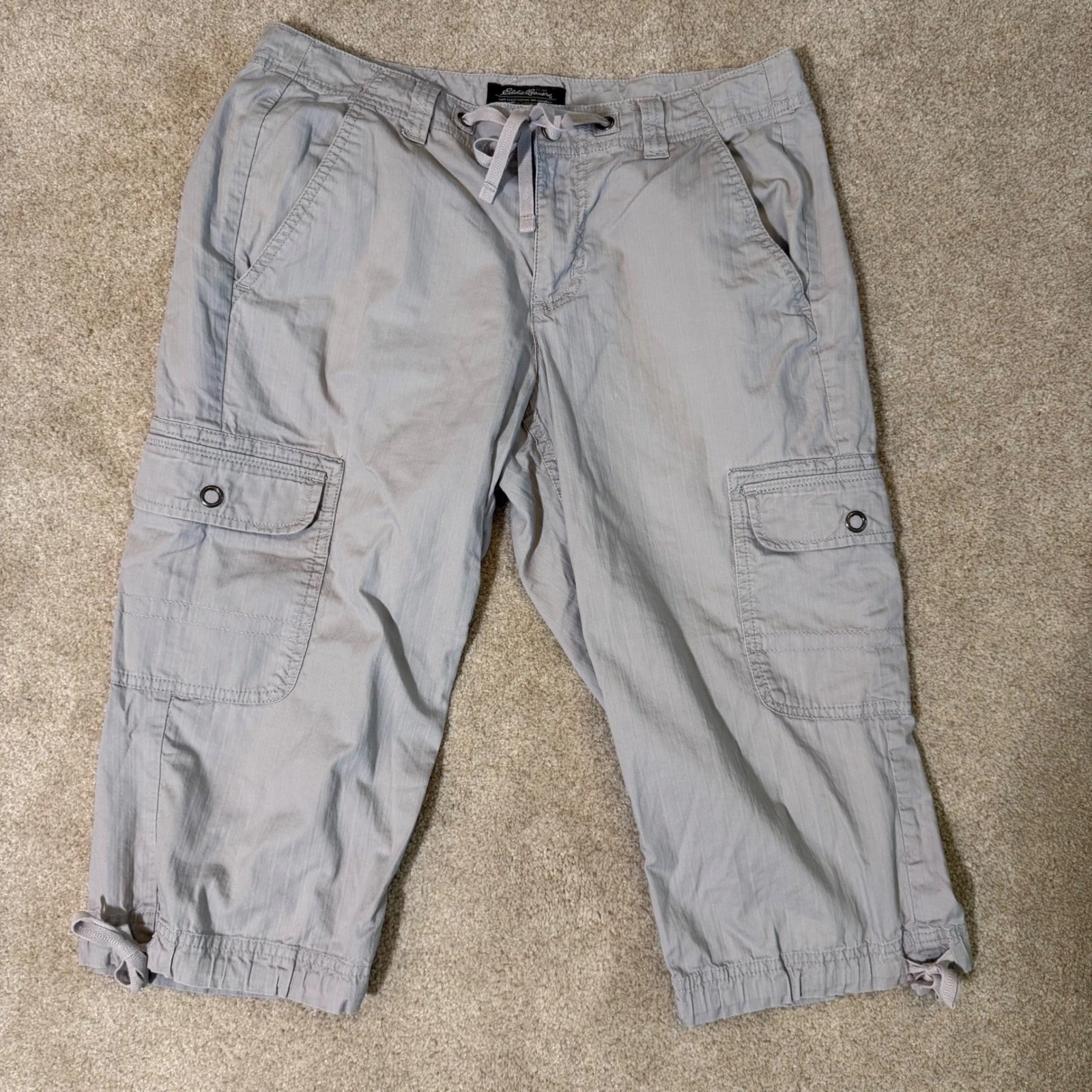 Eddie Bauer Womens Gray Cotton Cargo Capri Pants Drawstring Waist Size 8 Hiking
Opens in a new windo