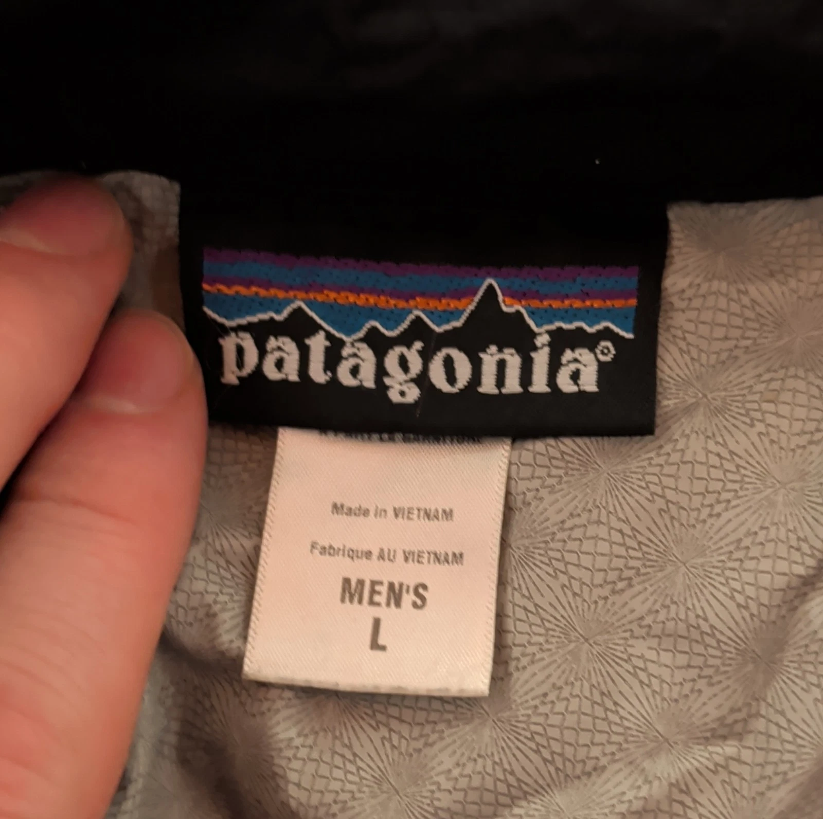 Patagonia Men's large rain pants
Opens in a new window or tab