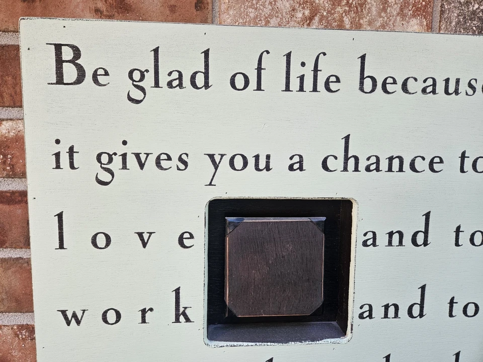 Marco de caja de fotos Sugarboo Designs-"Alégrate de la vida..." 20" X 20" color verde claro Foto 3 de 4