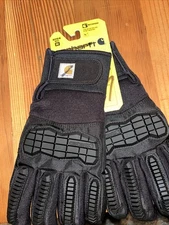 Carhartt Men’s GLO733-M Waterproof Gloves Medium.  NWT